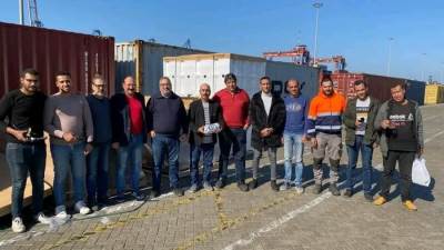 جمارك شرق بورسعيد تضبط محاولة تهريب عدد من المخطوطات واللوحات الأثرية