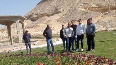 جهاز مدينة ١٥ مايو يُكثف أعمال الكهرباء وتنسيق الموقع بمواقع المبادرة الرئاسية "سكن لكل المصريين"  