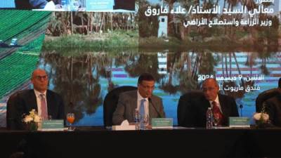 وزير الزراعة يطلق فعاليات المائدة المستديرة الأولى حول مستقبل الزراعة في مصر