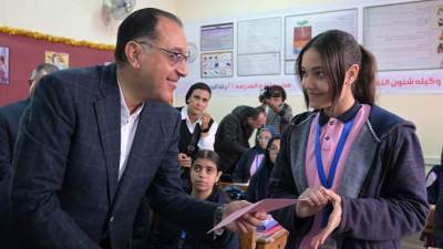 رئيس الوزراء يتابع انتظام العملية التعليمية بمدرسة بورسعيد الثانوية بنات