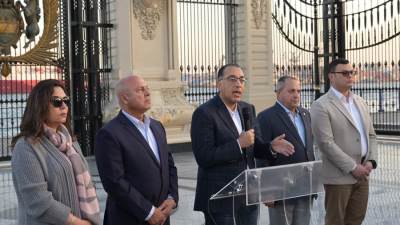 مدبولي يؤكد توجيهات فخامة الرئيس الدائمة بضرورة استمرار عمليات البناء والتنمية والتطوير وهو ما نقوم به كحكومة على مستوى محافظات الجمهورية