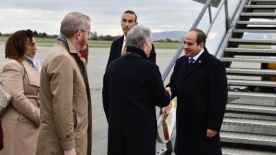 الجالية المصرية فى أيرلندا تستقبل الرئيس السيسي بهتافات "تحيا مصر"