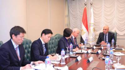 وزير التربية والتعليم يبحث مع نائب رئيس الوكالة اليابانية دعم خطة التوسع في المدارس المصرية اليابانية