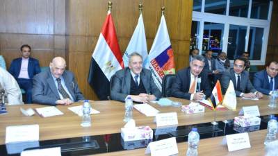 وزير التموين يلتقي الشعبة العامة للمخابز لبحث استقرار منظومة الخبز وتحسين جودة الرغيف