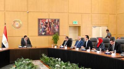 وزير الإسكان يتابع الموقف التنفيذى لمشروع "حديقة تلال الفسطاط" 