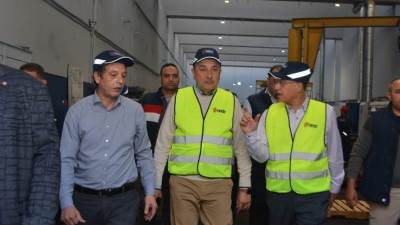 وزير قطاع الأعمال العام يتفقد مصانع شركة اليايات ومهمات وسائل النقل