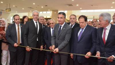 وزير التموين والتجارة الداخلية يفتتح معرض “نبيو” للذهب والمجوهرات 2024