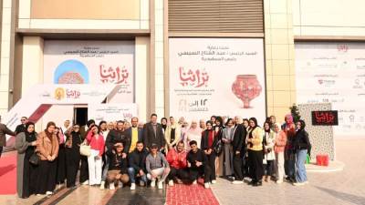 معرض تراثنا يستقبل وفود جامعات مصر.. وباسل رحمي: يدعو الشباب للاستفادة من الخدمات المتاحة لتأسيس المشروعات