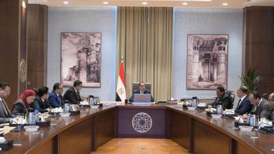 رئيس الوزراء يستعرض مقترحات وفرص التنمية المختلفة بالأراضي الشاطئية