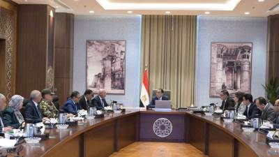 رئيس الوزراء يُتابع الموقف التنفيذي لأعمال تطوير مدينة رأس الحكمة وإعادة تسكين العائلات داخل منطقة "شمس الحكمة"