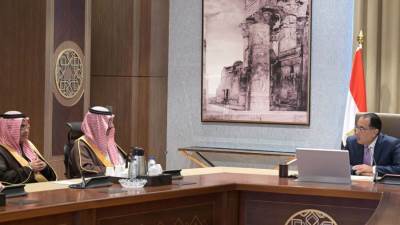 مدبولى: مصر لديها العديد من الفرص الاستثمارية الواعدة في قطاع الصناعة