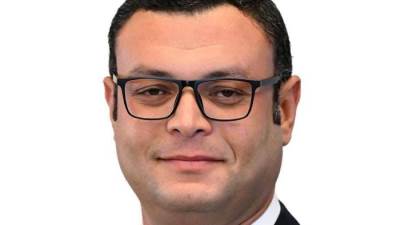 وزير الإسكان يتجه إلى جمهورية الجزائر الشقيقة للمشاركة في فعاليات مجلس وزراء الإسكان العرب ومؤتمر الإسكان العربي الثامن