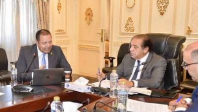 رئيس الرقابة الصحية يناقش سبل تعزيز جودة الرعاية الصحية في افريقيا