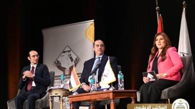 محمود فوزى: الدستور المصرى يتضمن أكثر من 90 مادة تعزز الحقوق والحريات