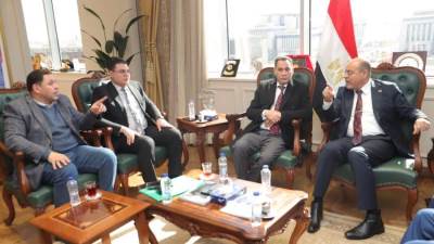 وزير العمل يستقبل "نواب برلمان" لبحث تكثيف التعاون في الموضوعات المشتركة