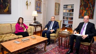 وزير الخارجية والهجرة يستقبل المرشحة المصرية لمنصب نائب رئيس مفوضية الاتحاد الأفريقي