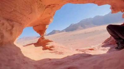 محافظ جنوب سيناء يبحث سبل تنشيط السياحة بمنطقة سرابيط الخادم ومعبد حتحور