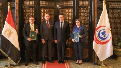 "الصحة" وجامعة عين شمس توقعان بروتوكول تعاون لتحسين خدمات طب الأسنان وتدريب الكوادر الطبية