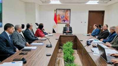 "إسماعيل" يؤكد ضرورة تحقيق أعلى معدلات الاستدامة والمتابعة المستمرة للتشغيل والصيانة الدورية بمشروعات المياه والصرف