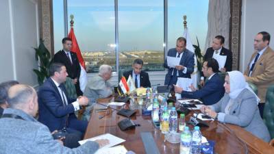 وزير التموين يلتقي أعضاء مجلسي النواب والشيوخ لتعزيز التواصل السياسي وخدمة المواطنين