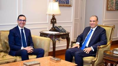 وزير الخارجية والهجرة يستقبل وزير الاستثمار والتجارة الخارجية ورئيس جهاز التمثيل التجاري