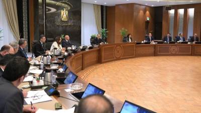 الحكومة: ضبط أسعار 7 سلع استراتيجية والتعامل بحزم مع أي زيادة