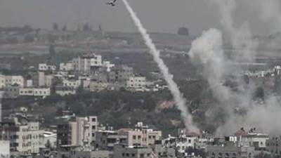 الجيش الإسرائيلي يعترض صاروخًا أطلق من اليمن وإصابة 18 إسرائيليًا خلال التدافع نحو الملاجئ