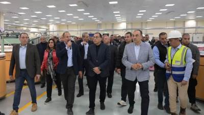 رئيس الوزراء يتفقد منطقة المصانع الجديدة بغزل المحلة وأعمال الإنتاج والتشغيل بها