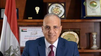 سويلم يتابع الموقف التنفيذي لمشروع إنشاء مجموعة قناطر ديروط الجديدة بنسبة تنفيذ ٦٠%