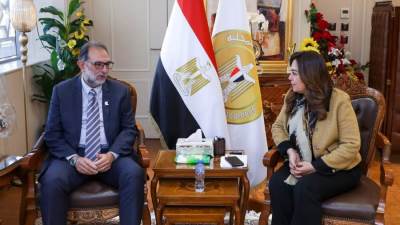 وزيرة التنمية المحلية تبحث مع رئيس الهيئة القومية لسلامة الغذاء ملفات التعاون المشترك