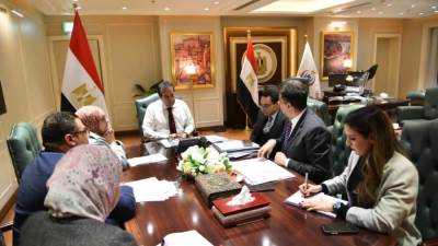 وزير الصحة يناقش تغليظ العقوبات وتشديد الرقابة على مراكز علاج الإدمان غير المرخصة