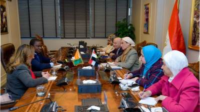 وزيرة البيئة تلتقي سفير كوت ديفوار بالقاهرة لبحث تعزيز التعاون الثنائي في مجال البيئة والمناخ