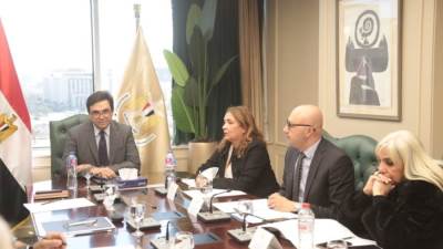 وزير الثقافة يعقد اجتماعًا موسعًا مع قيادات الوزارة لمتابعة إنجازات 2024 والتحضيرات لمعرض القاهرة الدولي للكتاب