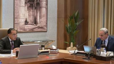 رئيس الوزراء يتابع مع محافظ الغربية الموقف التنفيذي لعدد من المشروعات التنموية والخدمية 