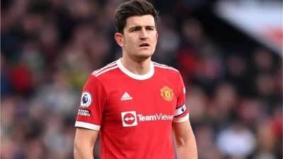 "مانشستر يونايتد" يقرر تمديد عقد مدافعه "ماجواير"