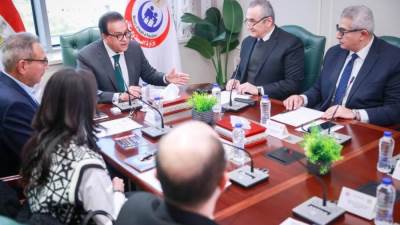 وزير الصحة يوجه بسرعة الانتهاء من أعمال التطوير للمنشآت الطبية