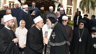 قداسة البابا يستقبل شيخ الأزهر ووزير الأوقاف والمفتي ووكيل الأزهر والقيادات الأزهرية للتهنئة بعيد الميلاد