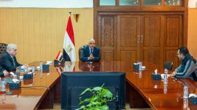 سويلم يتابع أعمال حماية الشواطئ بمحافظة الإسكندرية 