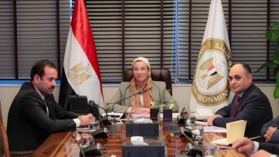 وزيرة البيئة تبحث مع رئيس جهاز مستقبل مصر للتنمية المستدامة التعاون في دعم الاستثمار البيئي والمناخي في عدد من المجالات البيئية