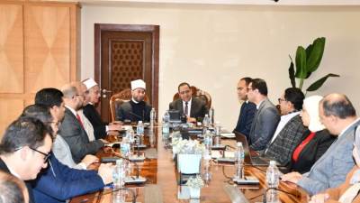 وزير الأوقاف ورئيس التنظيم والإدارة يبحثان موقف مسابقات شغل وظائف أئمة وعمال بالوزارة