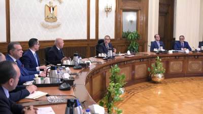 رئيس الوزراء يتابع الموقف التنفيذي للإفراج الجمركي عن البضائع وتطبيق منظومة التسجيل المسبق للشحنات