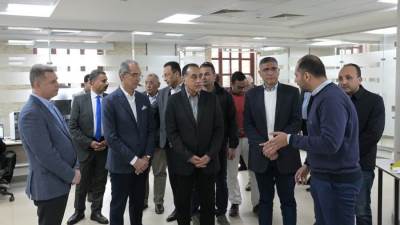 رئيس مجلس الوزراء يستكمل جولته بمركز إبداع مصر الرقمية "كريتيفا" الجيزة