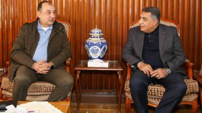 وزير قطاع الأعمال العام يلتقي محافظ الدقهلية في مستهل زيارته لشركة الدلتا للأسمدة بطلخا