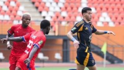 إمام عاشور يضيف الهدف الثانى للأهلى فى شباك استاد أبيدجان 