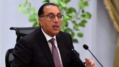 رئيس الوزراء يستعرض موقف الأراضى وأعمال التنمية بالساحل الشمالى الغربى