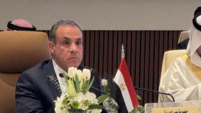 وزير الخارجية والهجرة يشارك في الاجتماع الوزاري العربي حول سوريا في الرياض