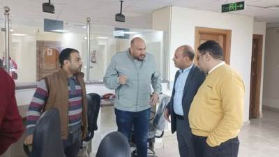 مسئولو "الإسكان" يتفقدون سير العمل بجهازي العبور والعاشر من رمضان لمتابعة استلام طلبات تراخيص المباني إلكترونيا