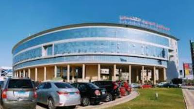 المستشفى الجوى التخصصى تستضيف خبير عالمى فى جراحات قلب الأطفال