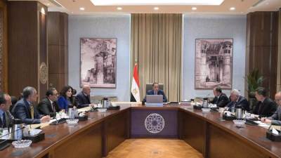 رئيس الوزراء يلتقي رئيس أكبر شركة صينية لتصنيع إطارات السيارات لبحث إقامة مشروعين جديدين في مصر