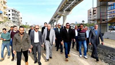 "الشربيني" يوجه بإزالة المخلفات بالطرق والمحاور ووضع برنامج زمني كامل للانتهاء من تنفيذ الممشى على محور 26 يوليو